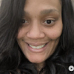 Meet your Posher, Lynese